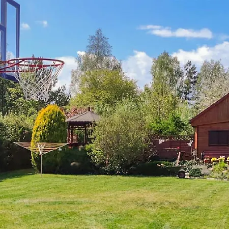 3 Bedroom Pet Friendly In *